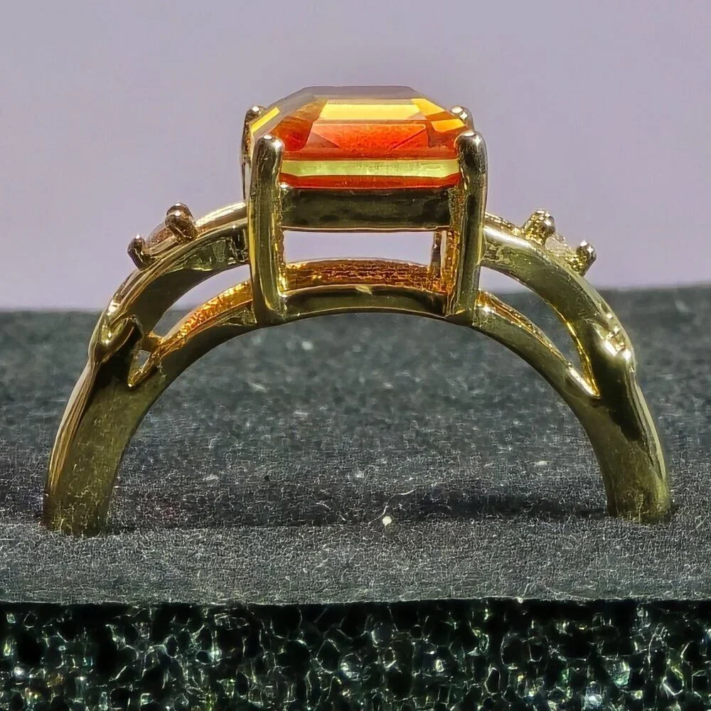 Gradient Orange-Yellow Emerald Cut Solitaire Golden Ring Size 7‎ (NWOT)